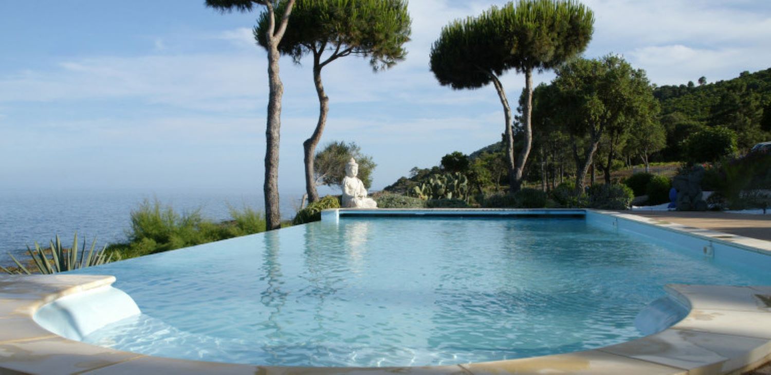 Magasin piscines roquefort-les-pins accueil